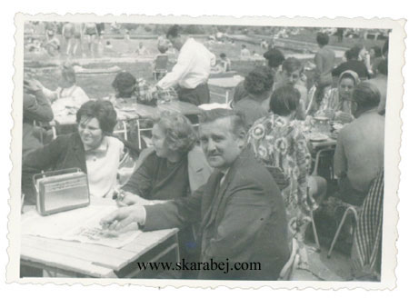 Skarabej - at the table