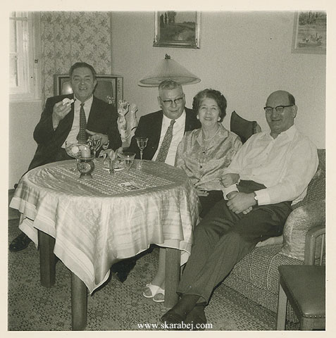 Skarabej - at the table