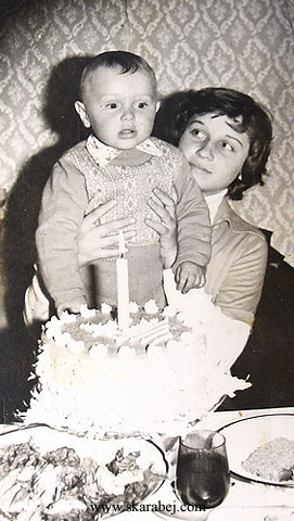 Skarabej - at the table