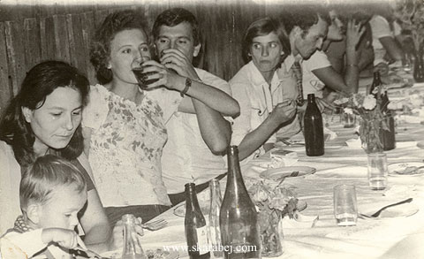 Skarabej - at the table