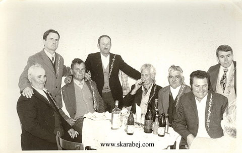 Skarabej - at the table