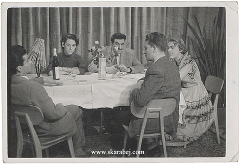 Skarabej - at the table